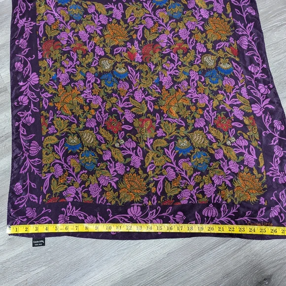 Carol Little 100% Silk Scarf Square 31x30 Purple Floral - Picture 10 of 12